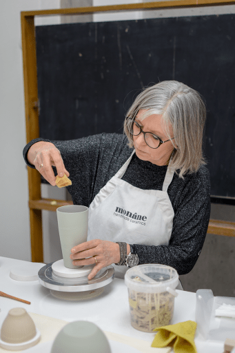 monane-handmade-ceramics-keramik-workshop-Porzellan1-4