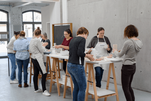 monane-handmade-ceramics-keramik-workshop-Porzellan1-6